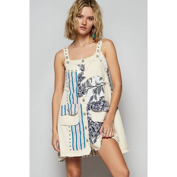 Pol Clothing Dresses & Skirts - Pol Clothing Floral print contrast twill mini dress